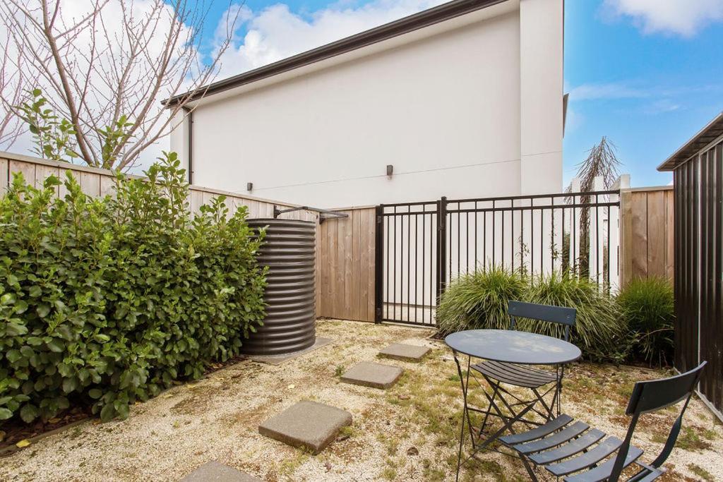 Light & Spacious 2Bdrm Townhouse Off Street Park Christchurch Luaran gambar
